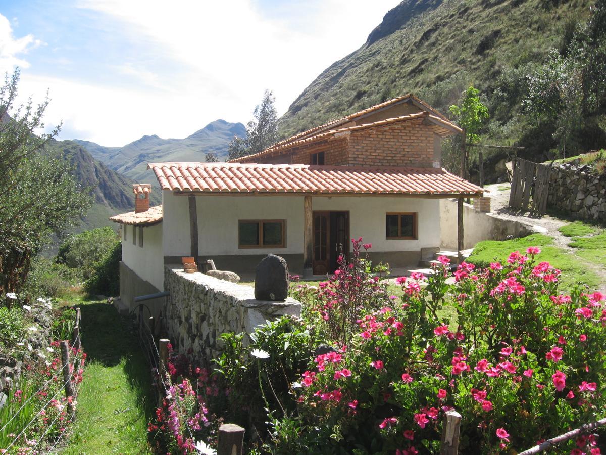 Hospedaje Illariy Yanama Exterior photo